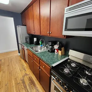 Spacious 3 Bedroom Mins To Nyc! Union City